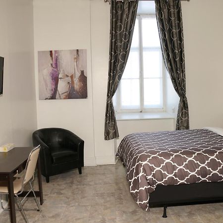Auberge Du Couvent Saint-Casimir Ngoại thất bức ảnh