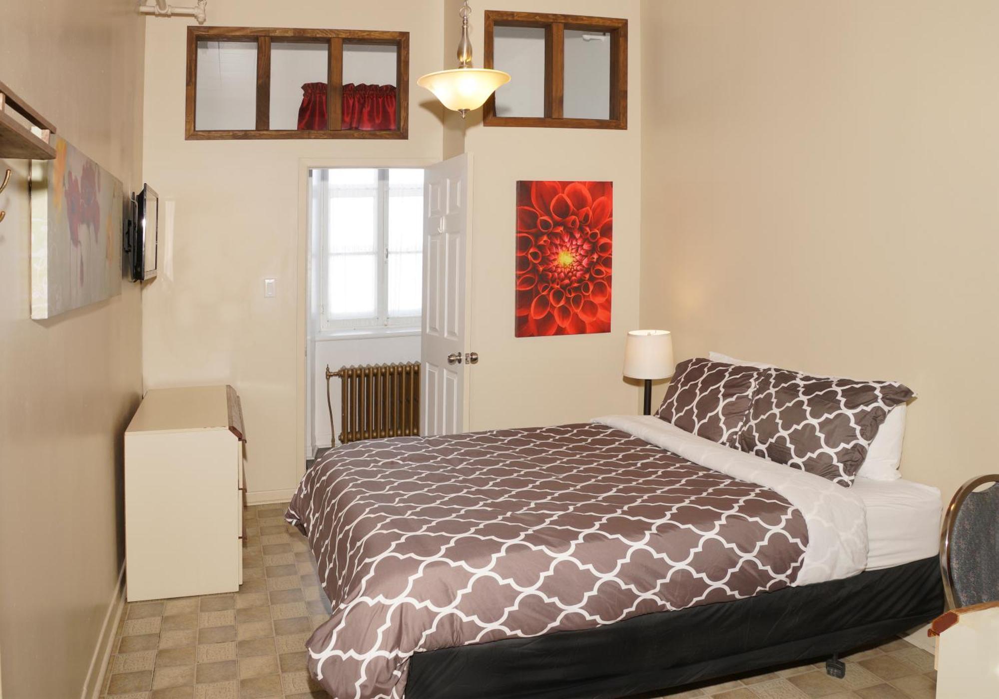 Auberge Du Couvent Saint-Casimir Ngoại thất bức ảnh